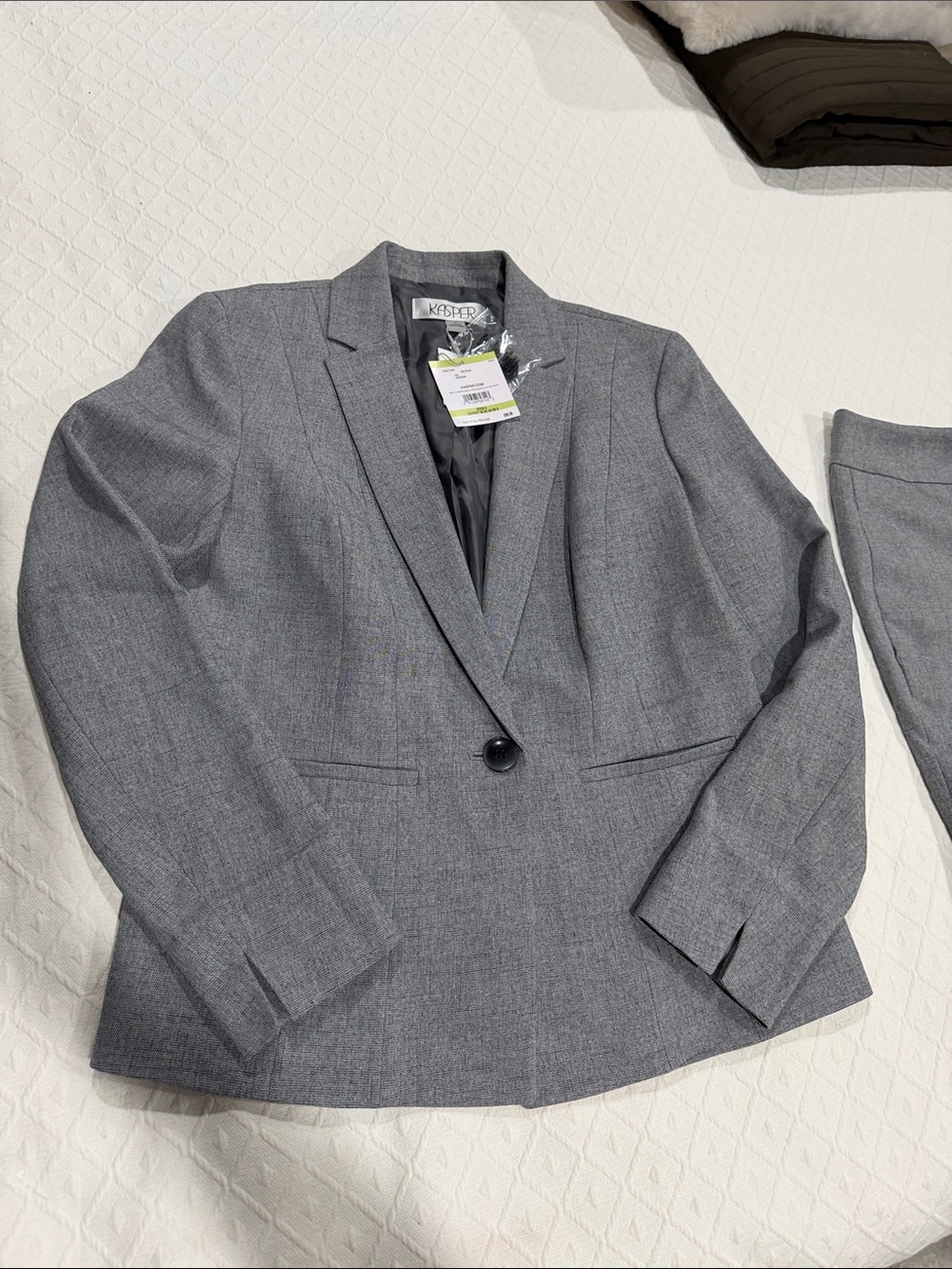 NWT Kasper Grey Women's Two-Piece Suit - 4 - Picture 3 of 14
